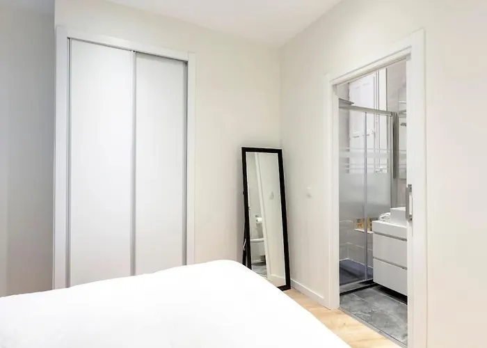 Tasteful Madrid Centre Rios Rosas - Business Ready